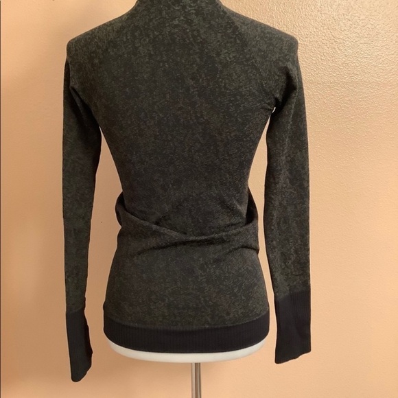 Lululemon Women’s Rest Less 1/2 Zip Pullover Heathered Green Size 4 Shirt - Picture 6 of 8